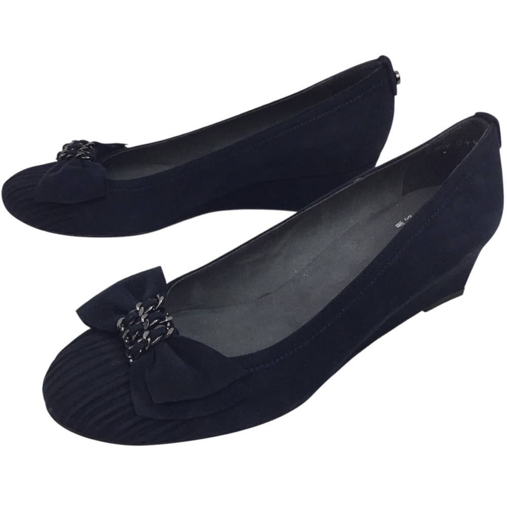NWOT Stuart Weitzman Pleats Chain Bow Wedge Suede Shoe Navy